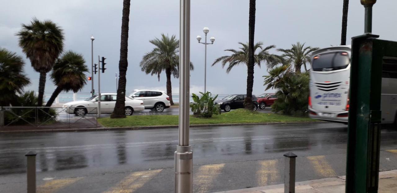 Ferienwohnung Promenade Des Anglais Petit Studio Au Calme Nizza Exterior foto