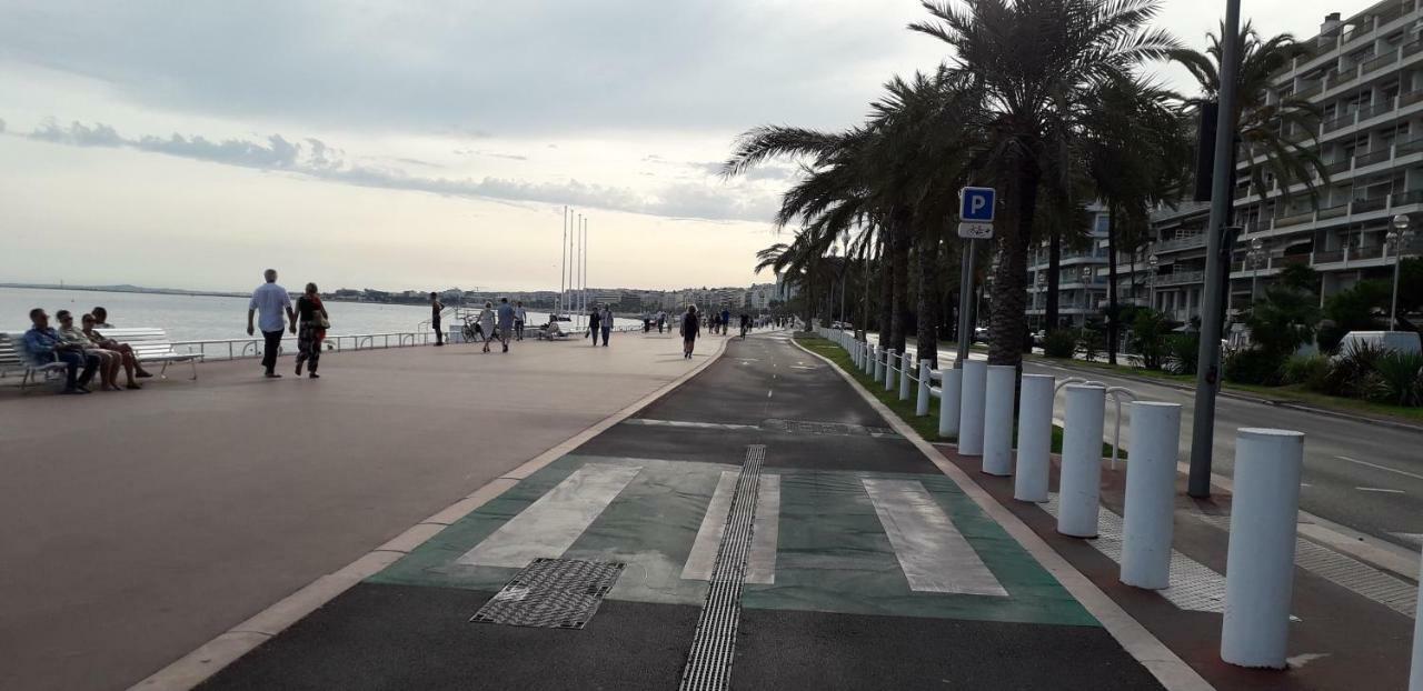Ferienwohnung Promenade Des Anglais Petit Studio Au Calme Nizza Exterior foto